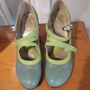 John Fluevog Bellevue Pearl Harts